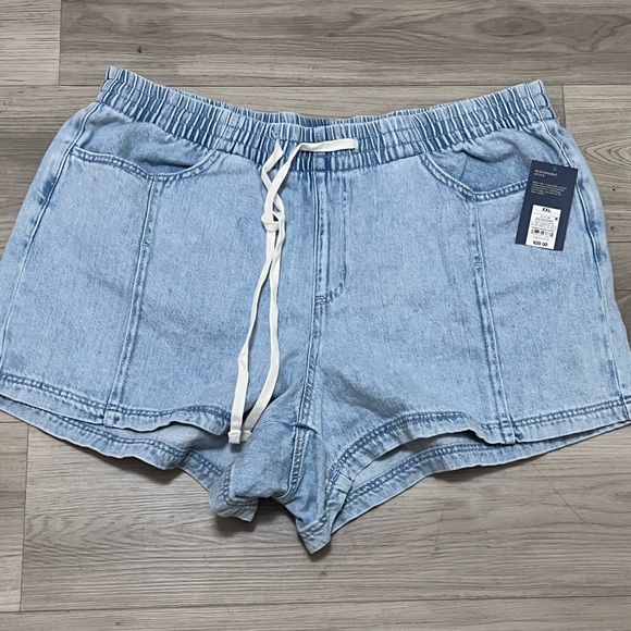 Women's High-Rise Drawstring Denim Beach Shorts - Universal Thread™ Size XXL NWT - Picture 4 of 7
